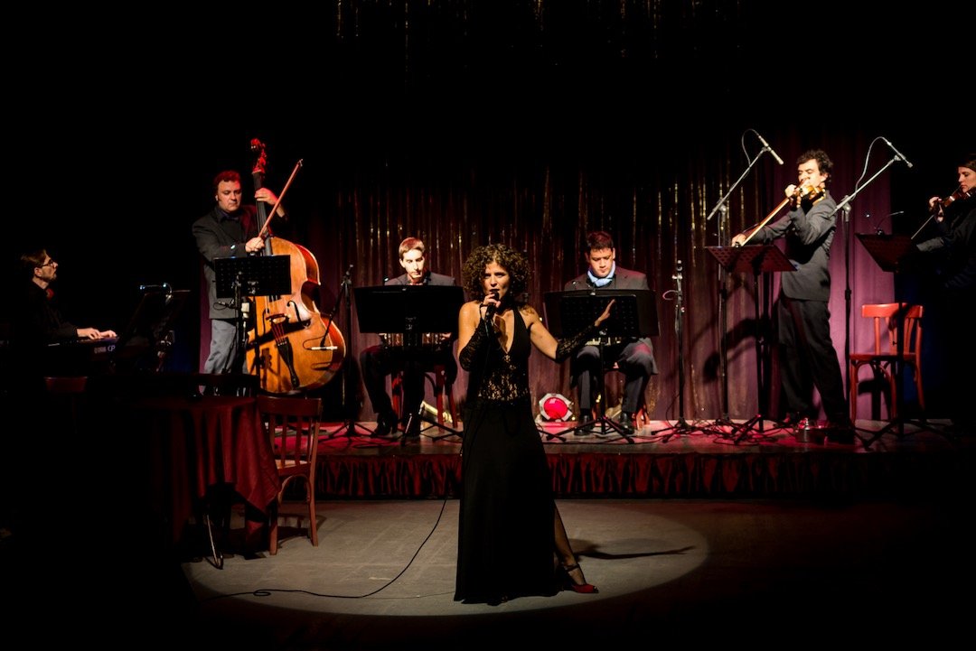 Orquesta Típica von Puro Tango live auf der Bühne